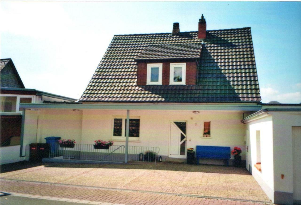 Ferienwohnung Buettner Solms-Oberbiel Екстер'єр фото
